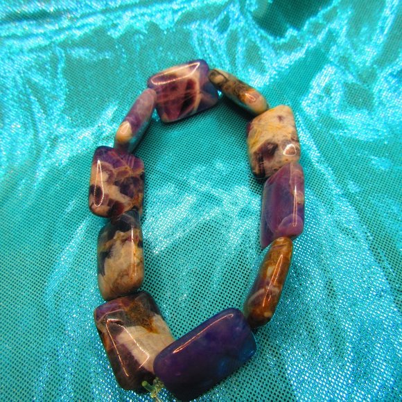 Chevron Amethyst Puffy Rectangles 7" Stretchy Gemstone Bracelet - Picture 2 of 3